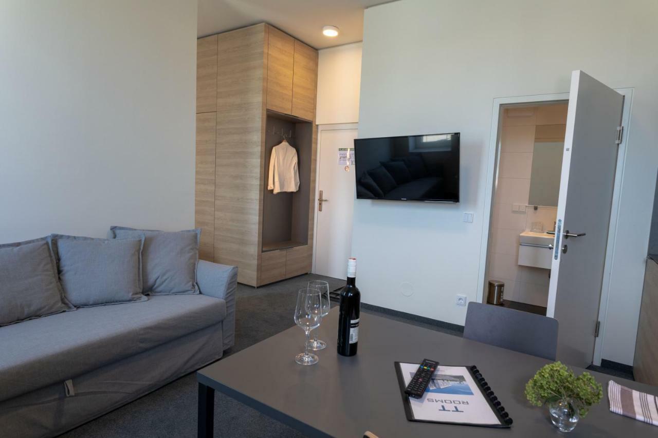 Tt-Rooms - Kontaktlos Mit Self Check-In I Free Parking Graz Kültér fotó